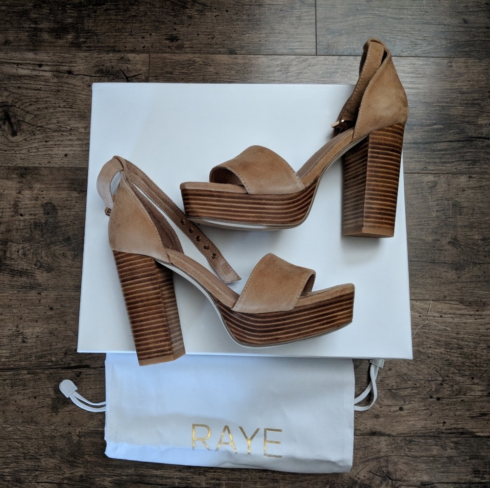 Raye Hannah Platform Sandals NIB Tan 37.5